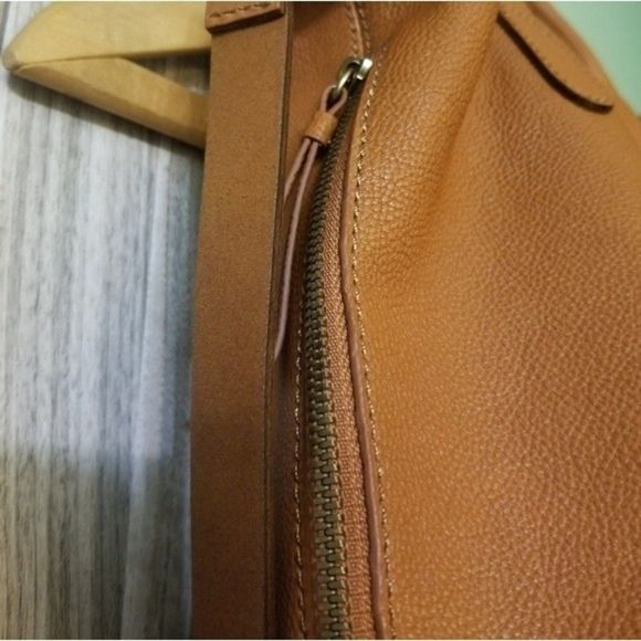 Mark & Graham Brooklyn Crossbody Top Handle Tote - Picture 8 of 16